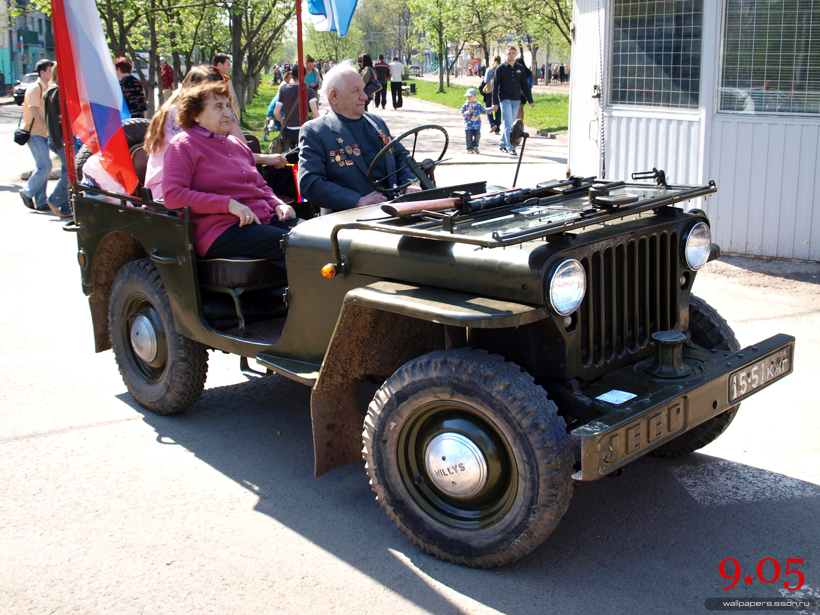    : 9 . . Jeep Willys 